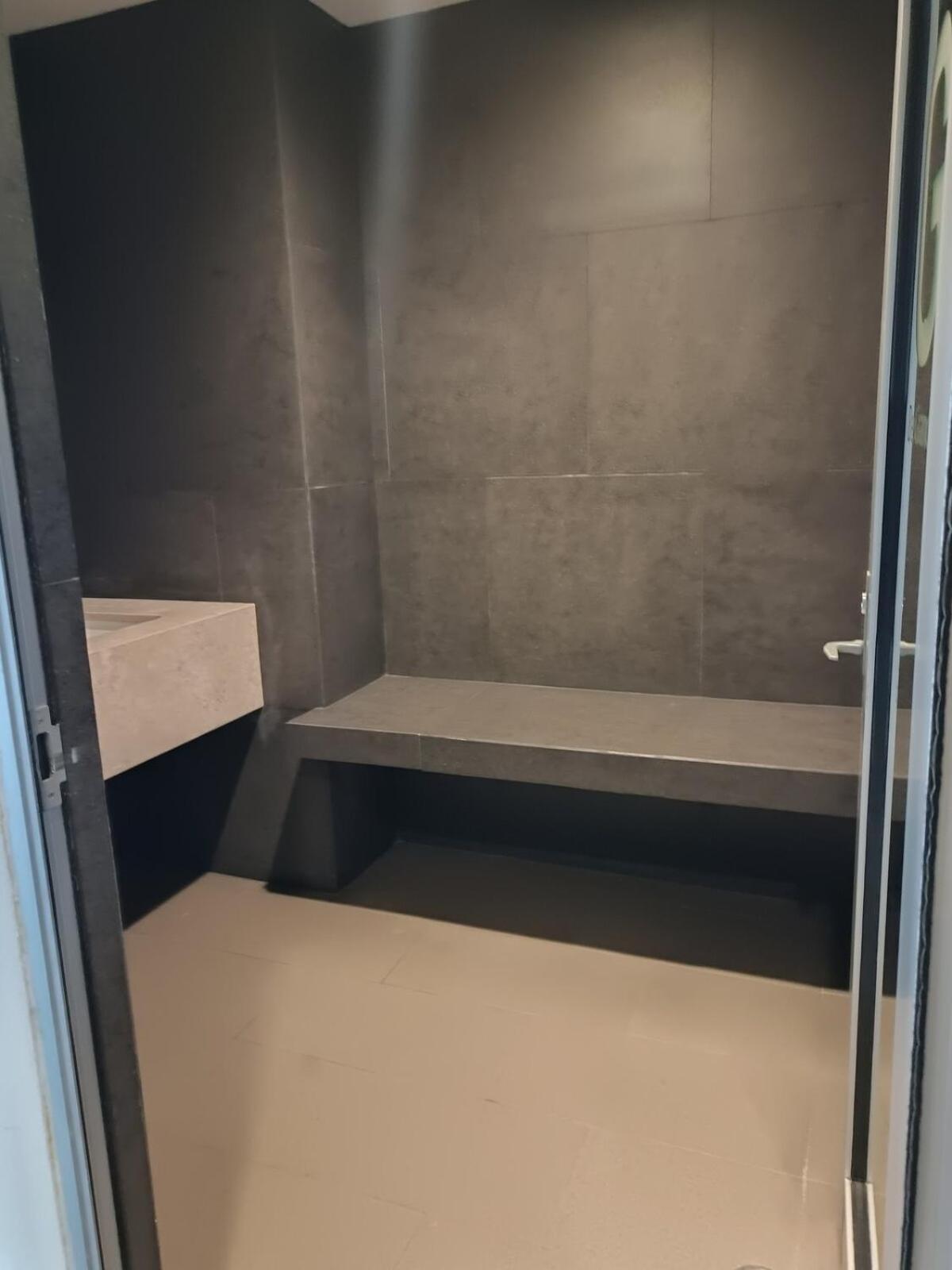 Luxury With Amazing Pool, Gym, Sauna, Wifi