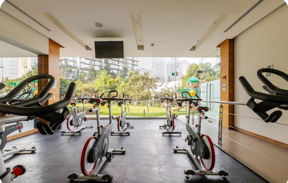 Luxury With Amazing Pool, Gym, Sauna, Wifi *